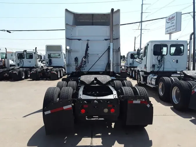 2020 VOLVO VNR64T-640