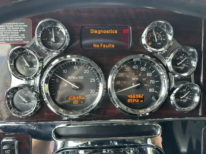 2021 Peterbilt 389