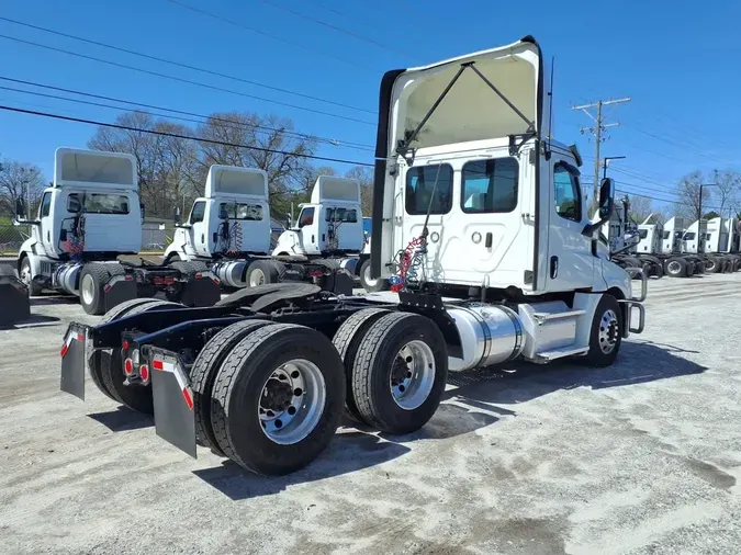 2020 FREIGHTLINER/MERCEDES NEW CASCADIA PX12664