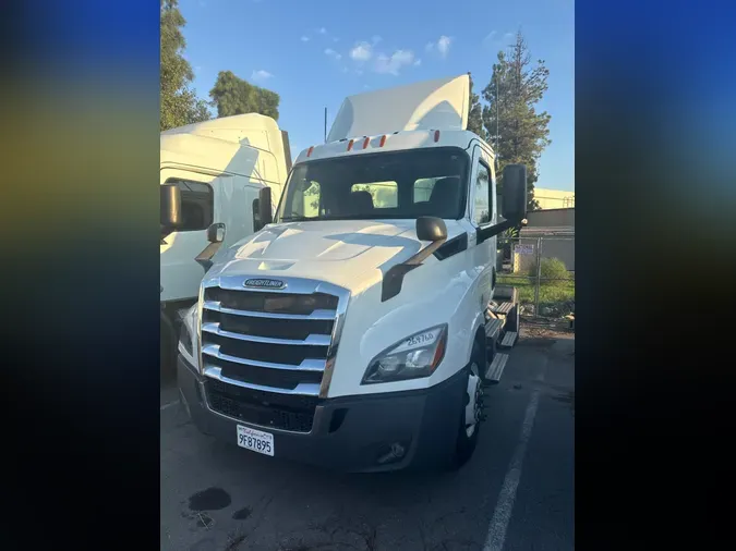 2020 FREIGHTLINER/MERCEDES NEW CASCADIA 11614a8093e0a427fdae32411c1cd249b36