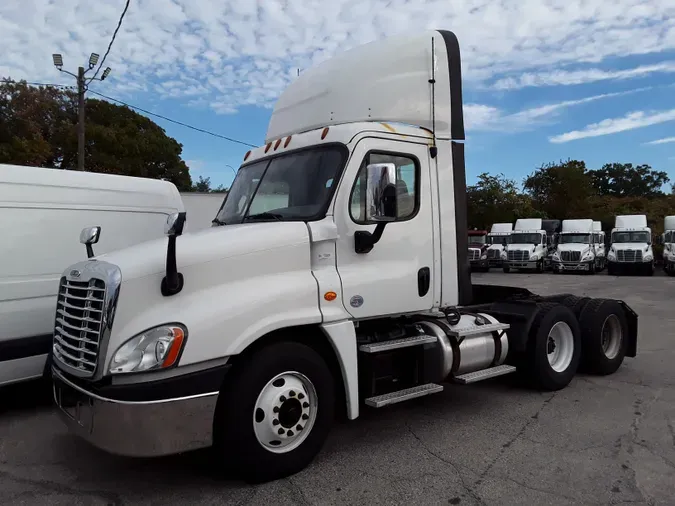 2017 FREIGHTLINER/MERCEDES CASCADIA 12514ab05077f1892b5d60b178af7329b31