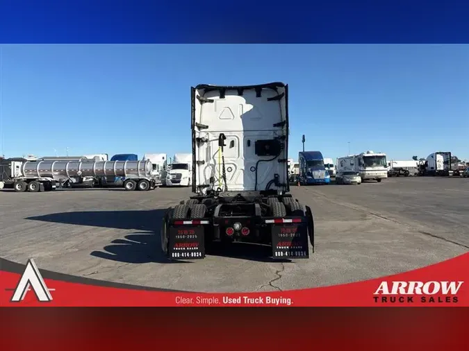 2022 FREIGHTLINER CA126