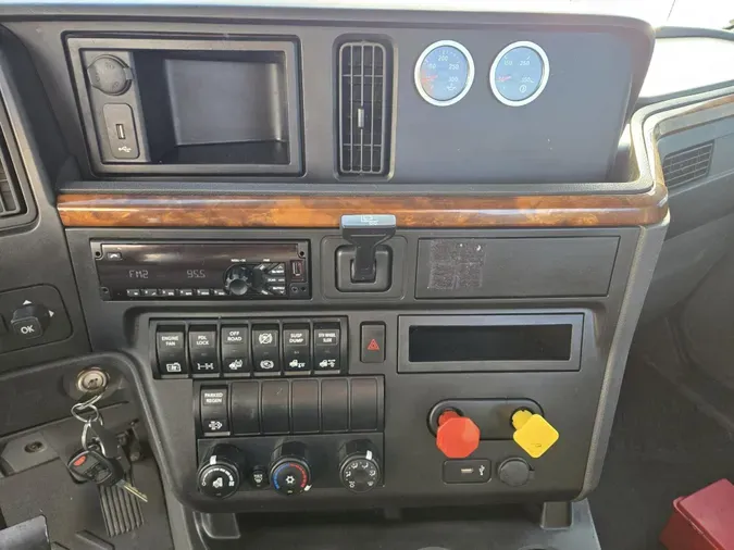 2019 International LT62514b6356d11ad81b80eb5428049b5e5ca