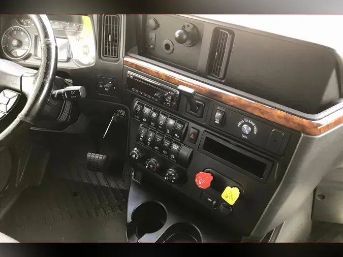2020 INT LT625 6x4