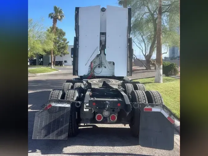 2019 FREIGHTLINER/MERCEDES CASCADIA 125