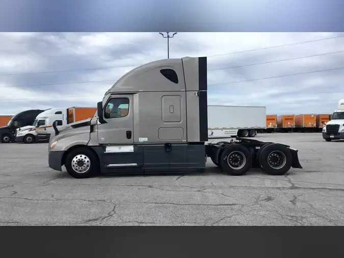 2021 Freightliner Cascadia