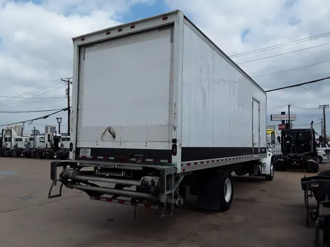 2018 FREIGHTLINER/MERCEDES M2 106