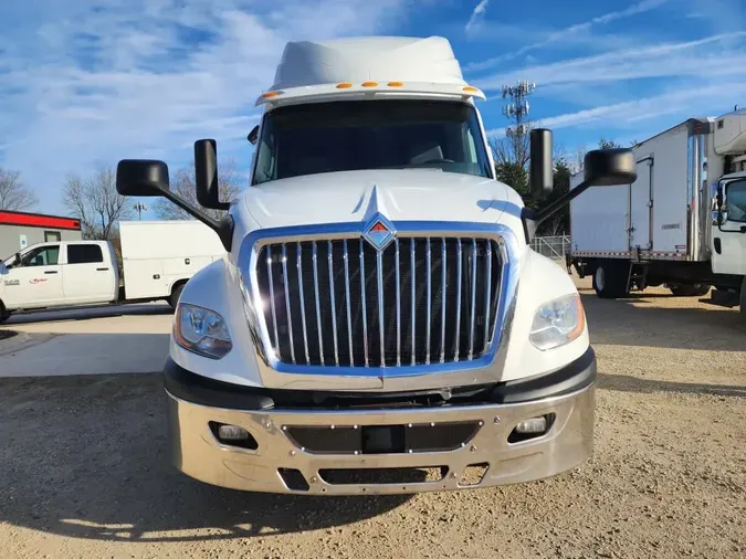 2020 NAVISTAR INTERNATIONAL LT625 SLPR CAB