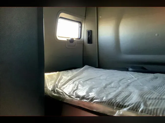 2023 INT LT625 6X414cbab7d586de15dd5ffba57e581f528