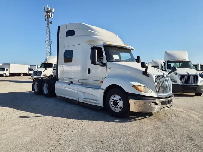2020 NAVISTAR INTERNATIONAL LT625 SLPR CAB