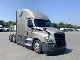 2023 Freightliner Cascadia