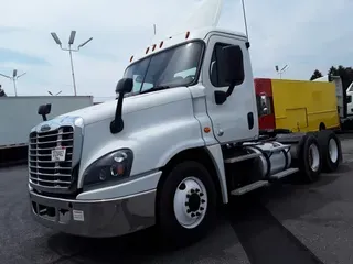 2018 FREIGHTLINER CASCADIA 125