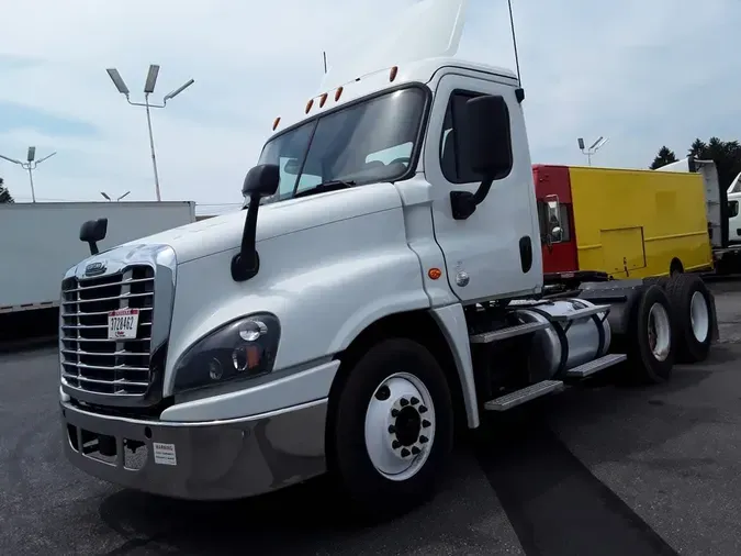 2018 FREIGHTLINER CASCADIA 12514ceba0f48e080aaf1886dc2140511d7