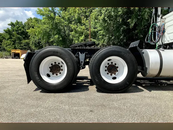 2019 INT LT625 6x4