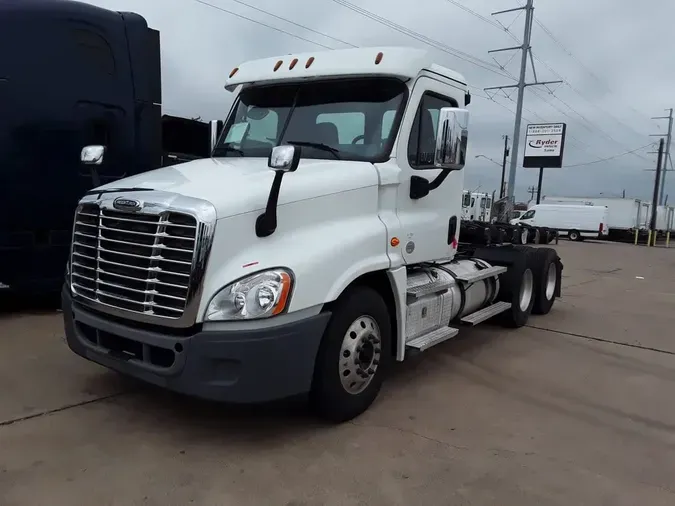 2019 FREIGHTLINER/MERCEDES CASCADIA 12514d03bd0294010d54c5ea2d54fb4b861