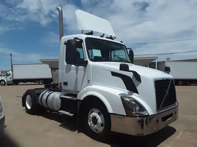 2016 VOLVO VNL42TRACTOR