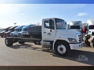 2015 HINO 268