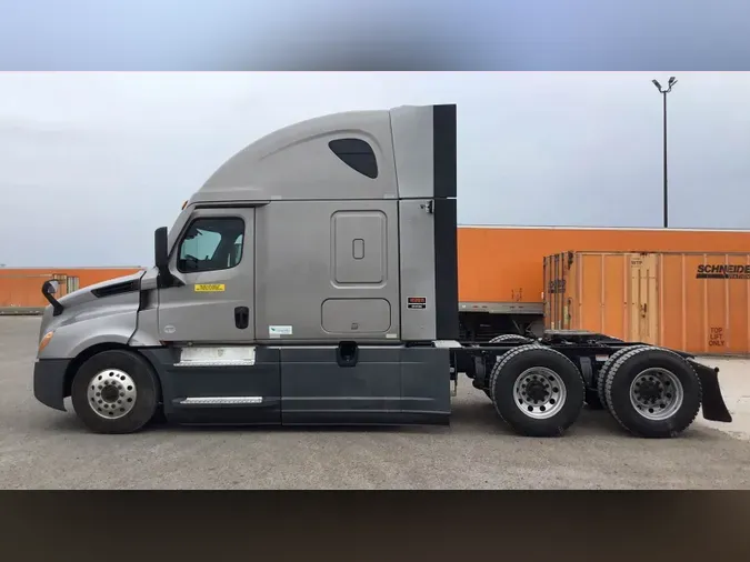 2021 Freightliner Cascadia