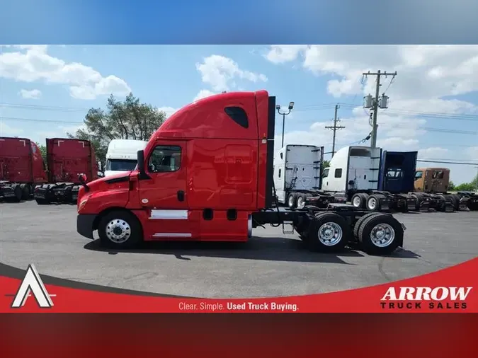 2022 FREIGHTLINER CA126
