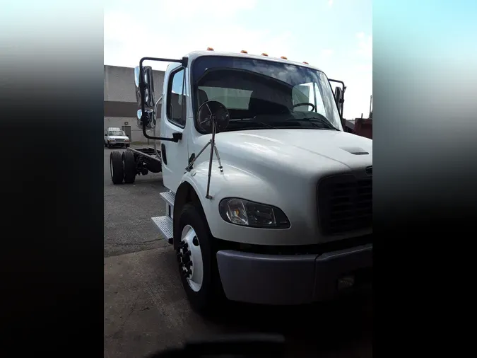 2019 FREIGHTLINER/MERCEDES M2 106