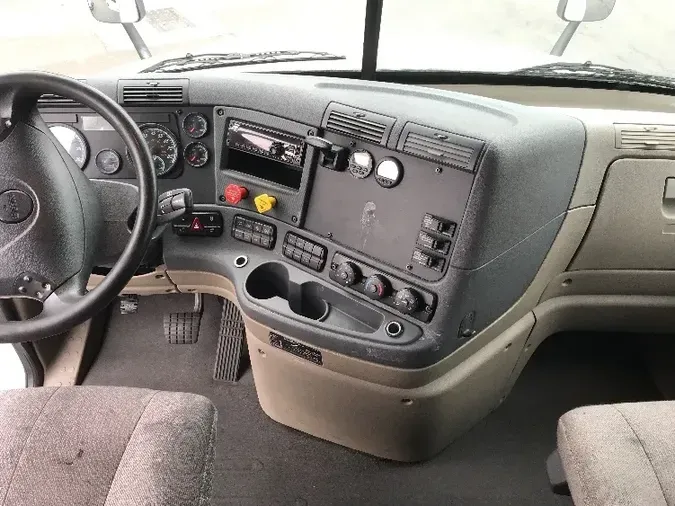 2019 Freightliner X12564ST