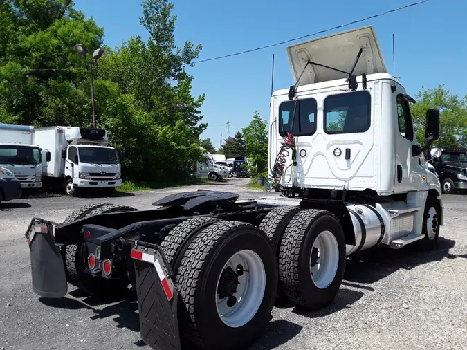 2020 FREIGHTLINER/MERCEDES CASCADIA 125