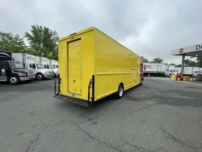 2017 FRTLR CUSTOM CHASSIS CORP MT55