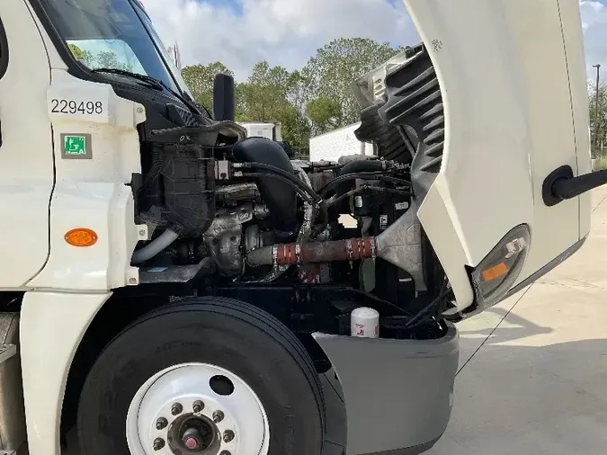 2019 Freightliner X12564ST