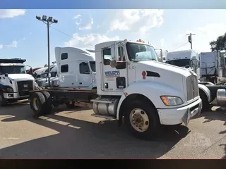2010 KENWORTH T370