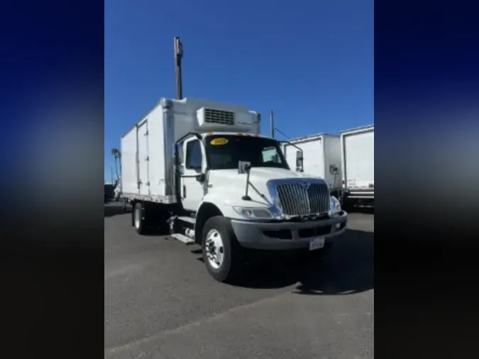 2020 NAVISTAR INTERNATIONAL MV607 (4X2)