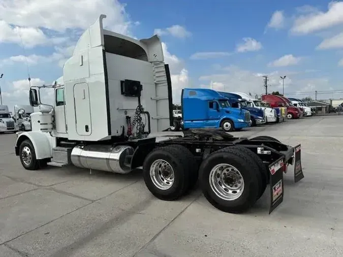 2016 Peterbilt 389