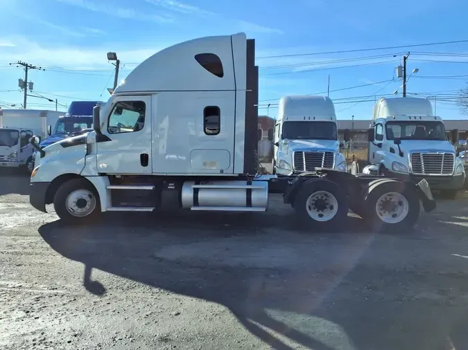 2022 FREIGHTLINER/MERCEDES NEW CASCADIA PX12664