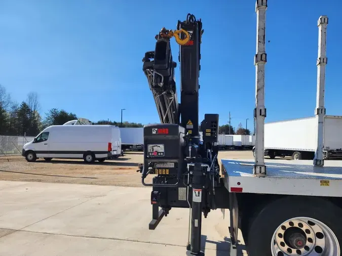 2017 FREIGHTLINER/MERCEDES M2 112