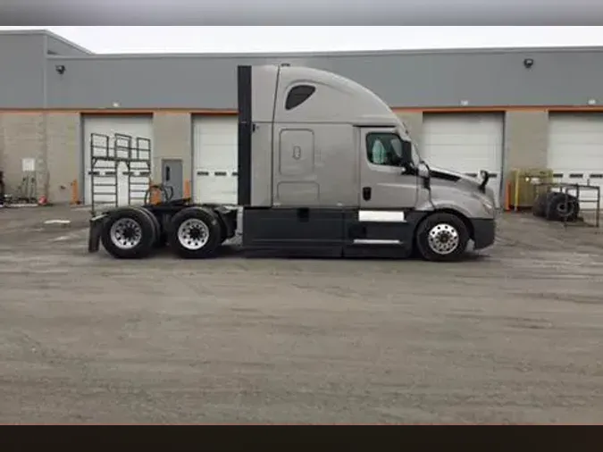 2023 Freightliner Cascadia