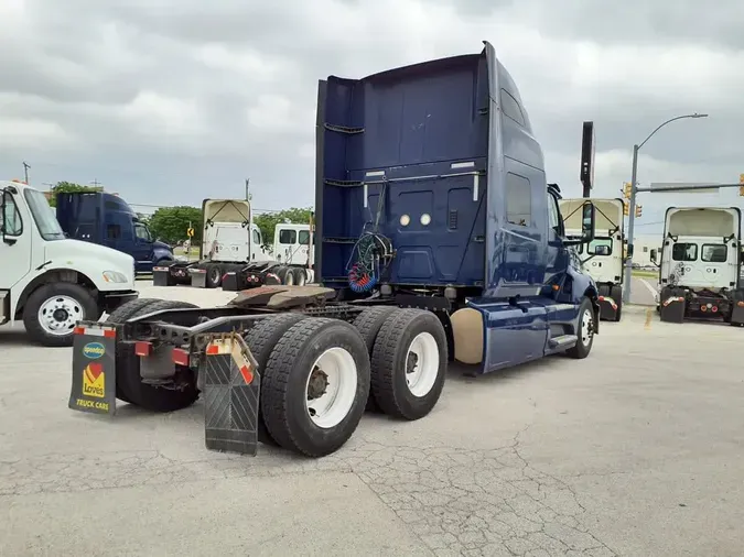 2019 NAVISTAR INTERNATIONAL LT625 SLPR CAB