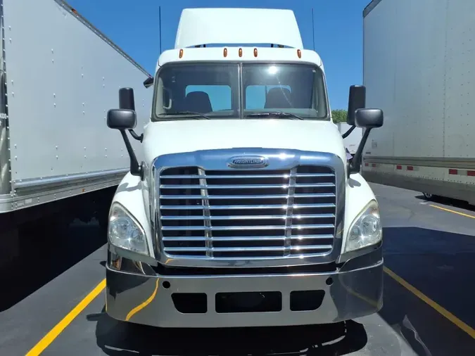 2019 FREIGHTLINER CASCADIA 125