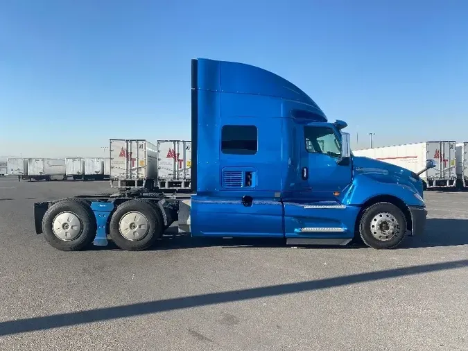 2019 International LT625