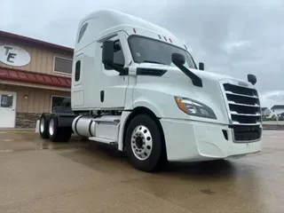 2020 Freightliner New Cascadia 126