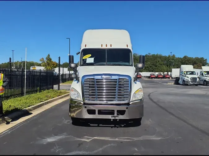 2020 FREIGHTLINER/MERCEDES CASCADIA 12515107780999e630ec7febe4d07bd5dfb