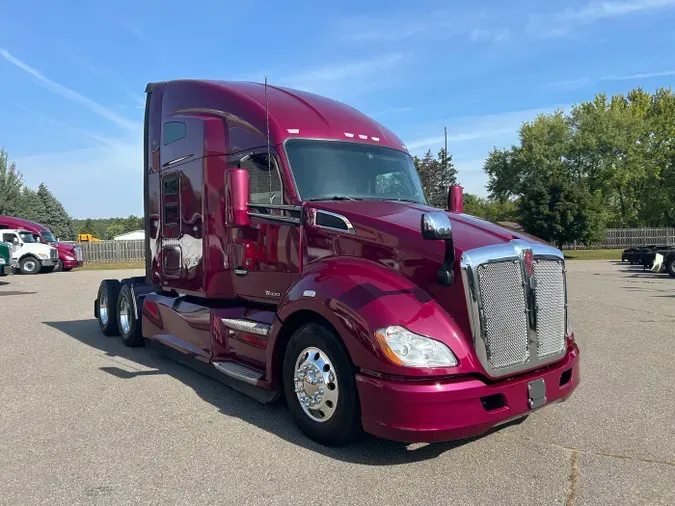 2022 Kenworth T680