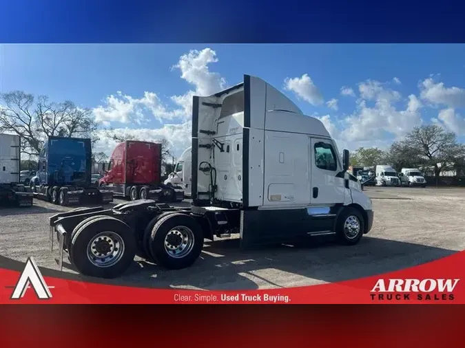 2021 FREIGHTLINER CA116