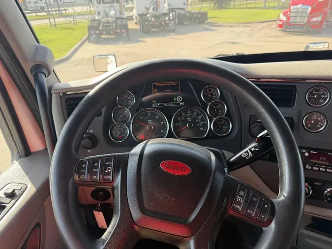 2021 Peterbilt 579