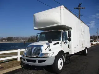 2009 INTERNATIONAL 4300