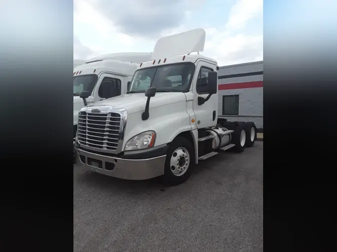 2014 FREIGHTLINER/MERCEDES CASCADIA 12515171d5c26c0cef7ec59f5ed7871b7b3