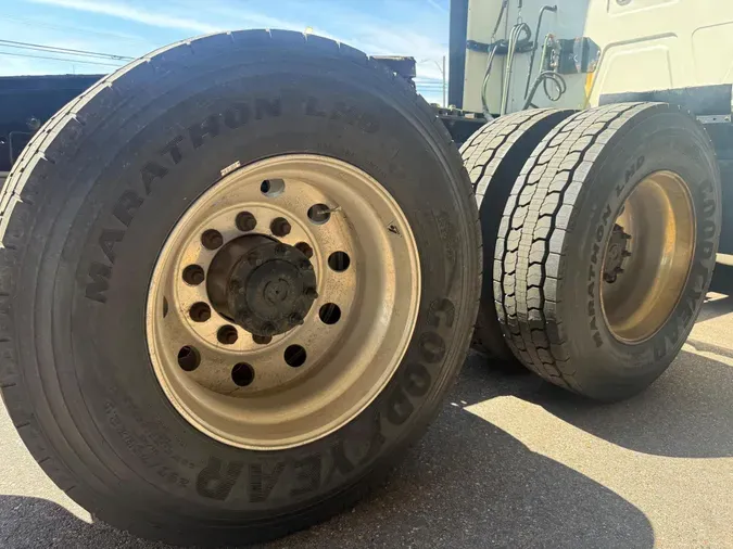 2022 International LT625