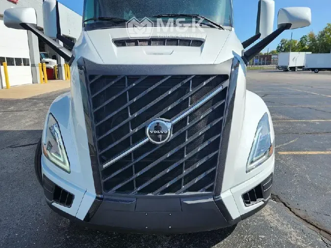 2026 VOLVO VNL64T860