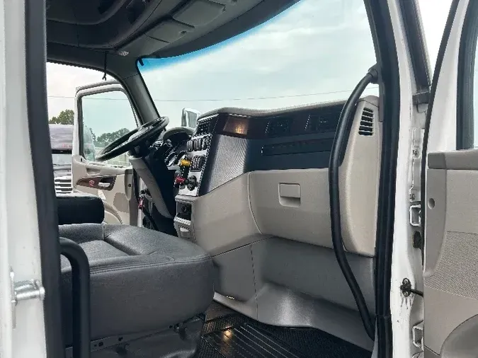 2020 Peterbilt 579