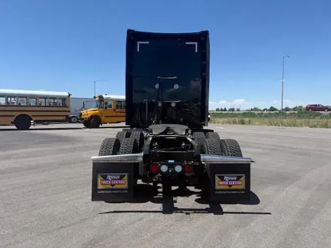 2022 Kenworth T680