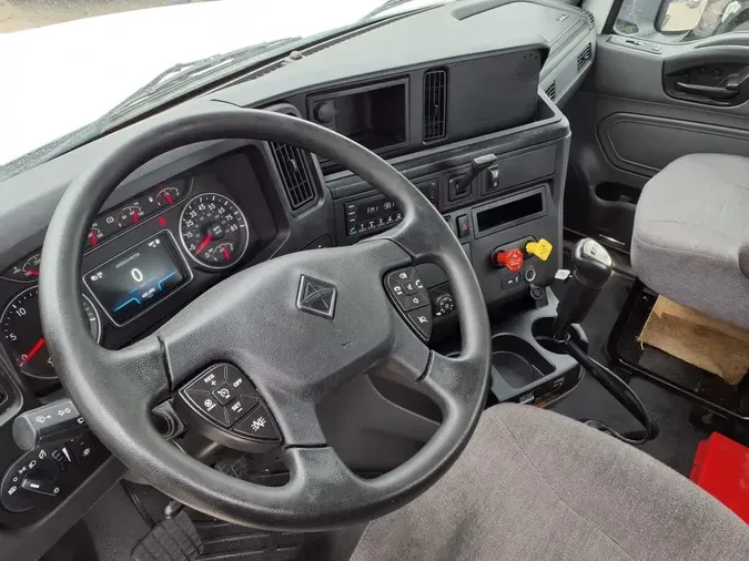 2021 NAVISTAR INTERNATIONAL LT625 DAYCAB S/A