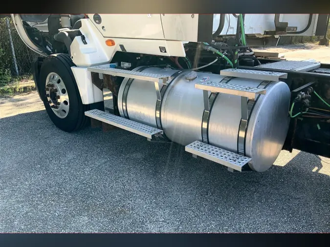 2020 INT LT625 6x4